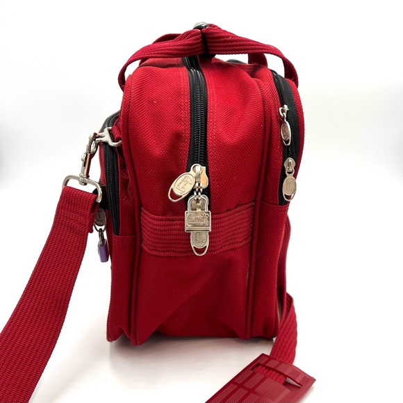 Ricardo Beverly Hills Large Red Weekend Duffle - Picture 4 of 13
